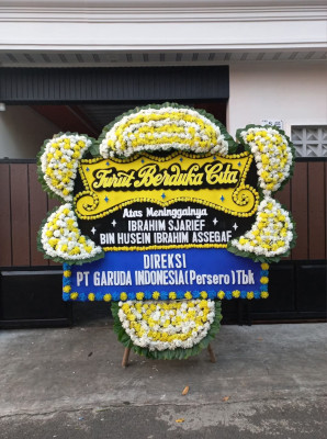 Papan Bunga Duka di Mapenduma